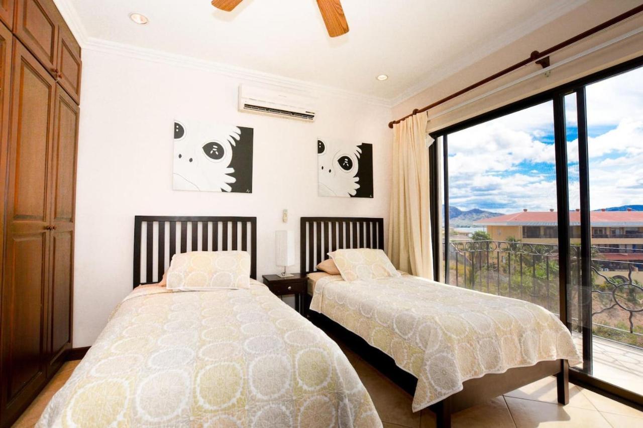 Exquisitely Decorated 5Th-Floor Aerie With Views Of Two Bays In Flamingo Villa Playa Flamingo Bagian luar foto