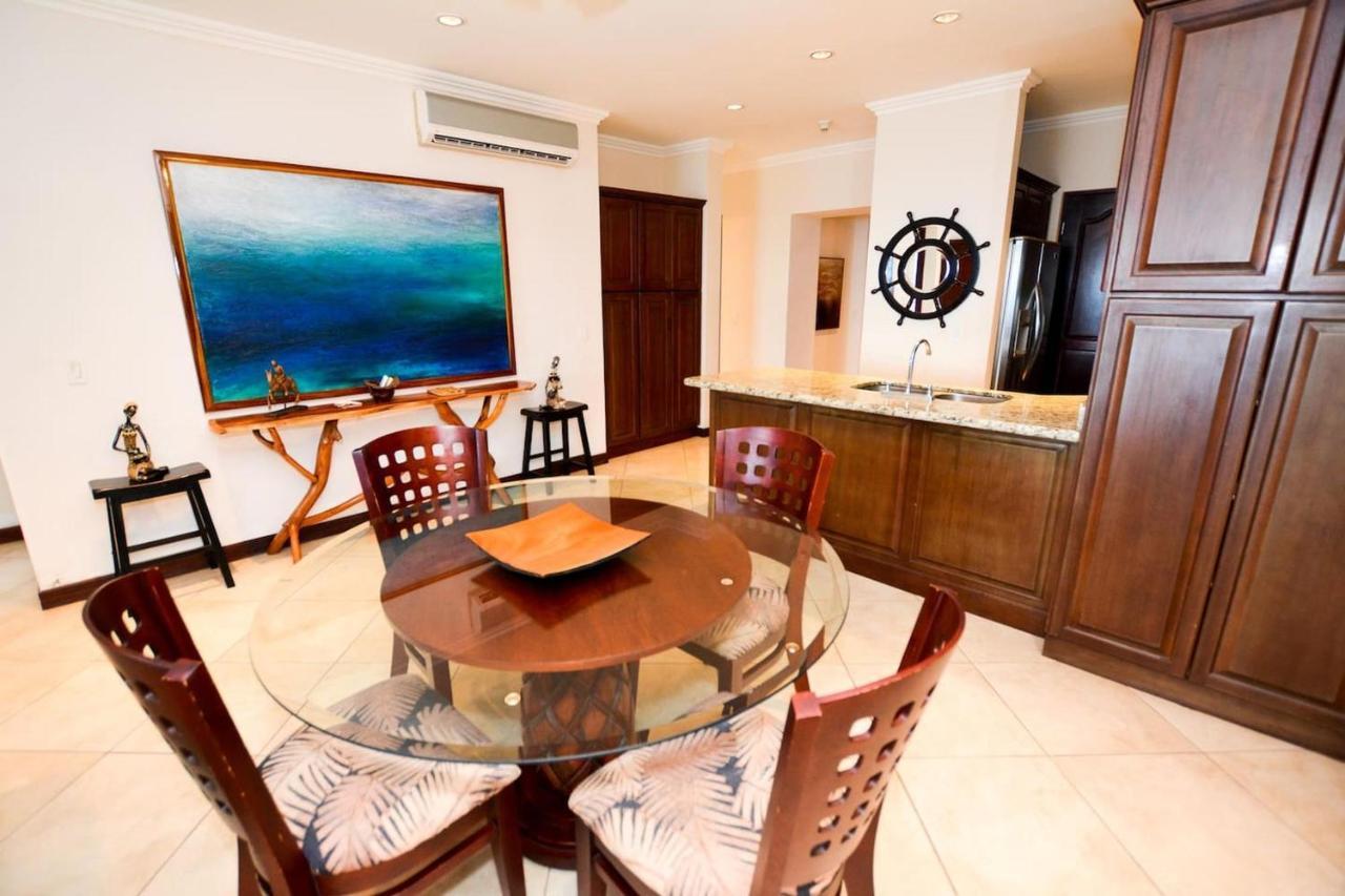 Exquisitely Decorated 5Th-Floor Aerie With Views Of Two Bays In Flamingo Villa Playa Flamingo Bagian luar foto