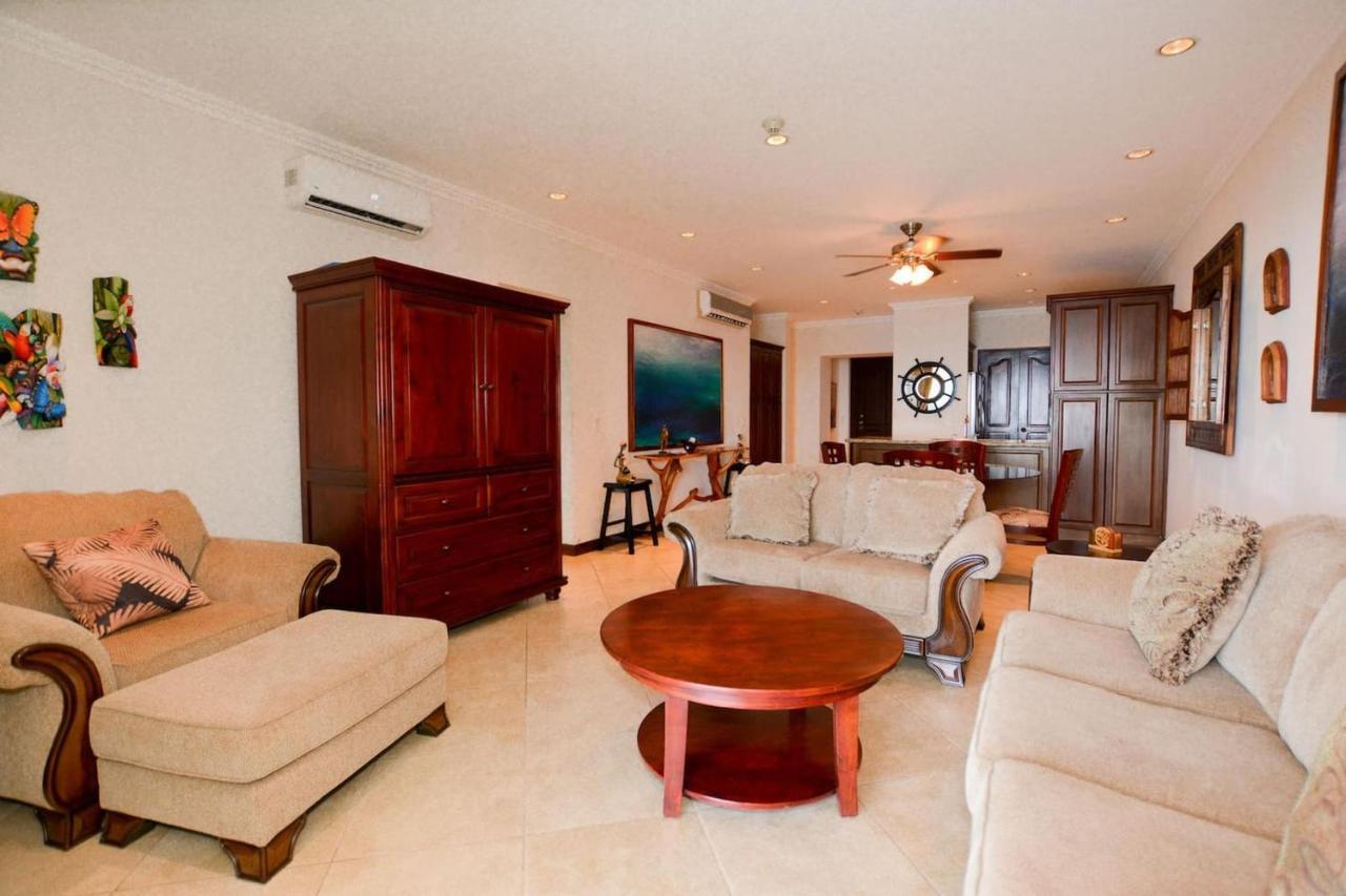 Exquisitely Decorated 5Th-Floor Aerie With Views Of Two Bays In Flamingo Villa Playa Flamingo Bagian luar foto